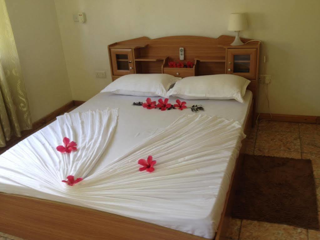 Marl Self Catering Villa Pointe La Rue Екстериор снимка